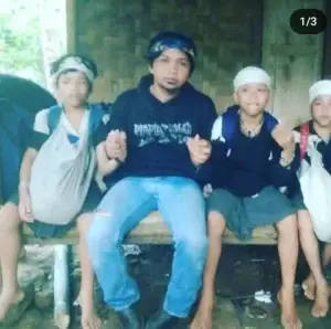 PETUALANGAN DAN AKADEMI KONTEKSTUAL - 1